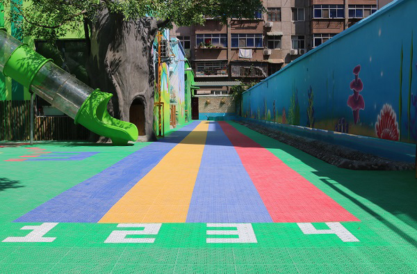 幼兒園懸浮地板上面可以停車行車嗎？